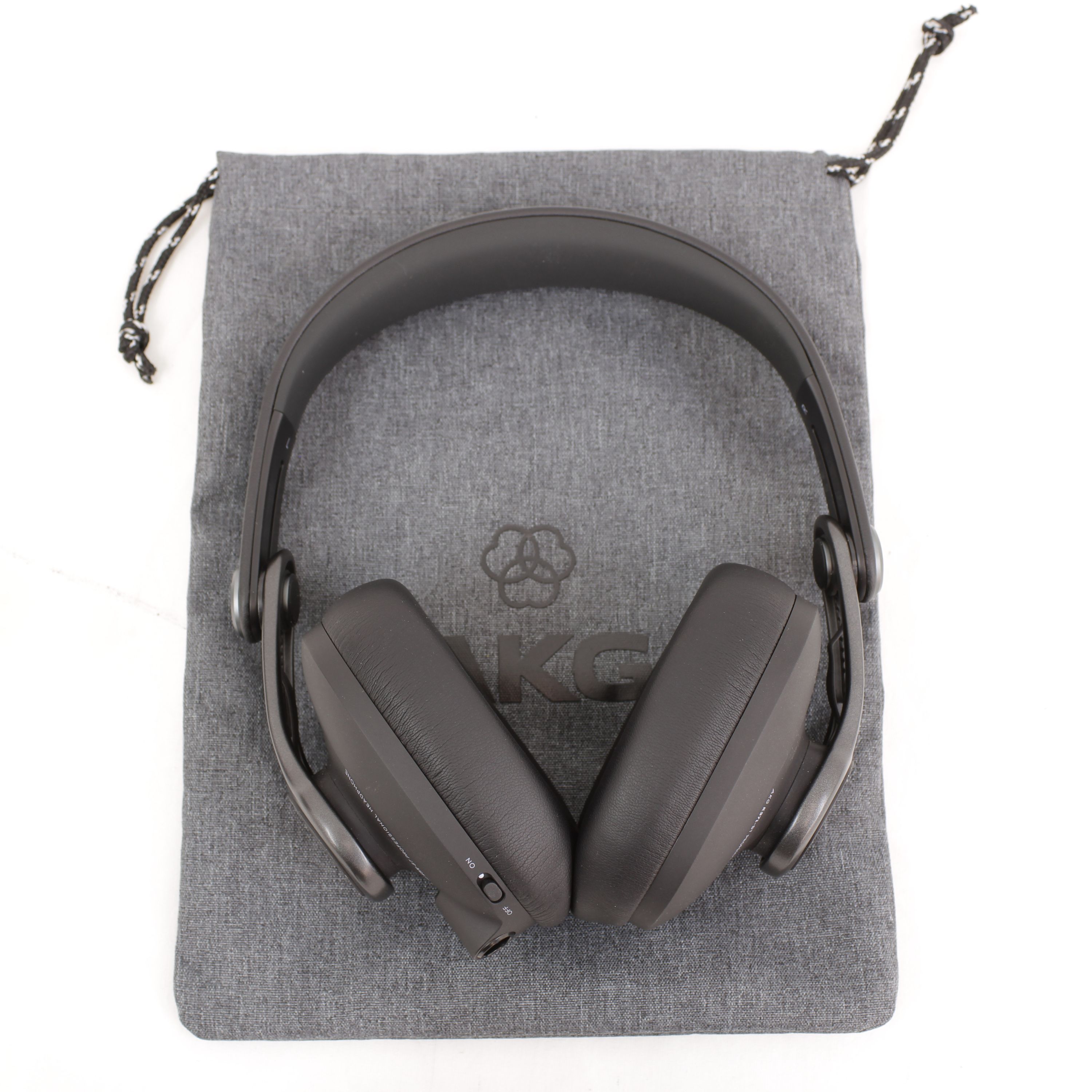 Audífonos de monitoreo bluetooth AKG K371 OPENBOX foto 4