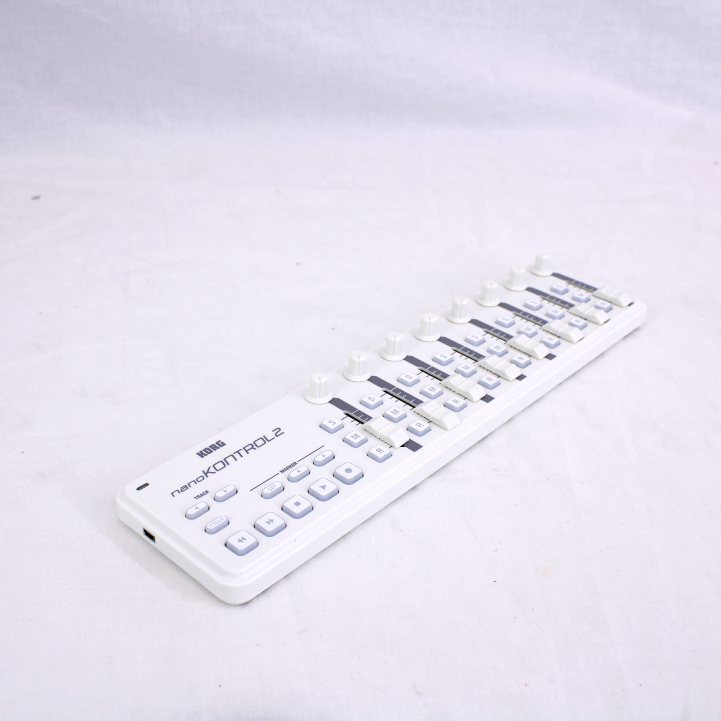 Controlador MIDI Korg NANOKONTROL2 color blanco OPENBOX foto 4