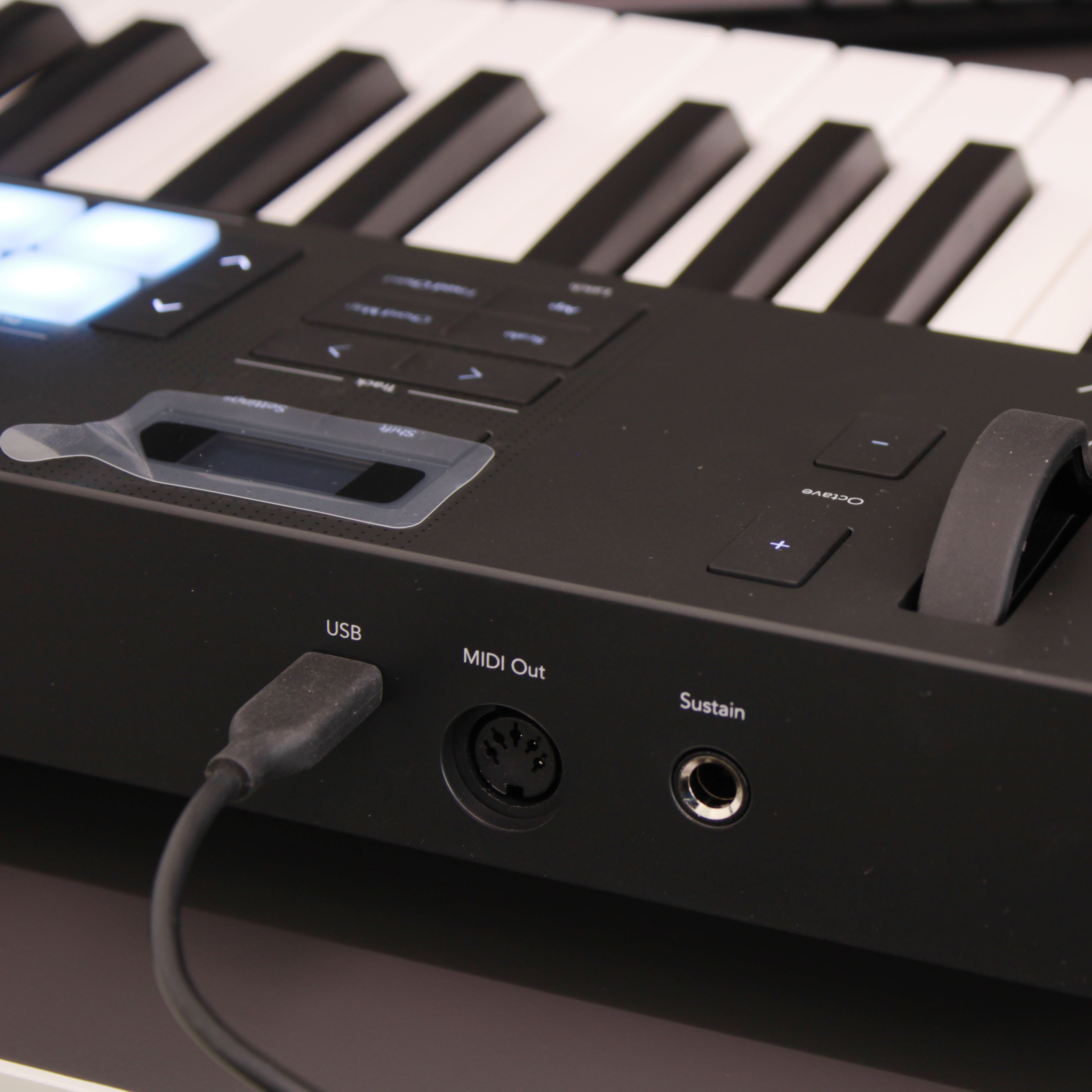 Controlador midi Novation Launchkey 37 MK4 OPENBOX foto 3
