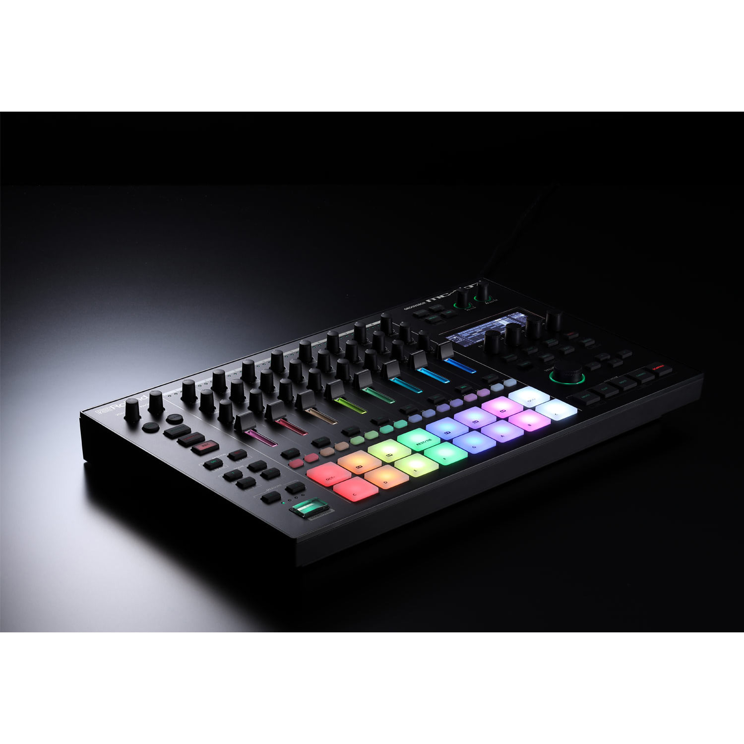 Groovebox Roland MC-707 foto 5