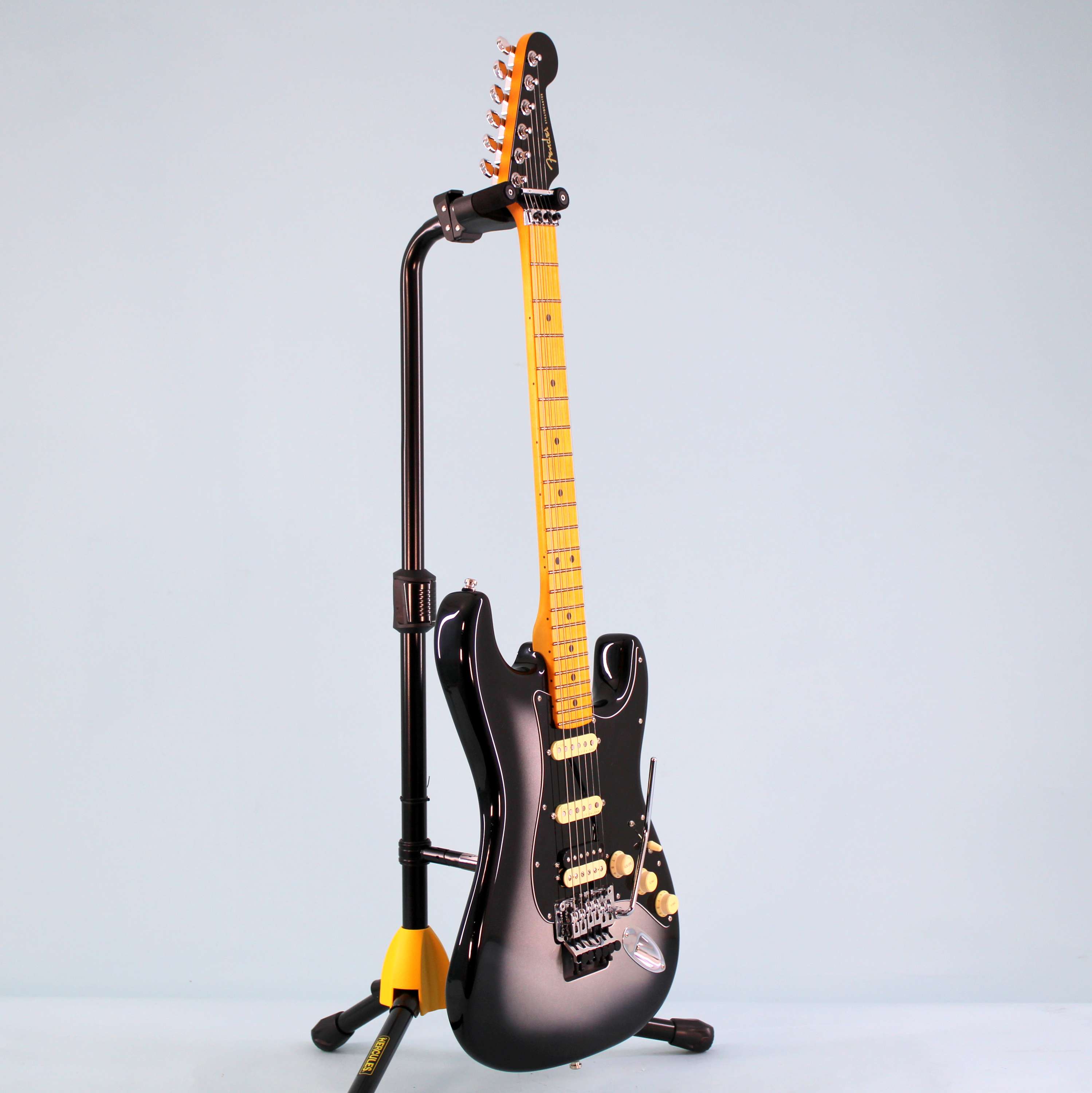 Guitarra eléctrica Fender American Ultra Luxe Stratocaster Floyd Rose HSS - Silverburst - SEMINUEVO foto 2
