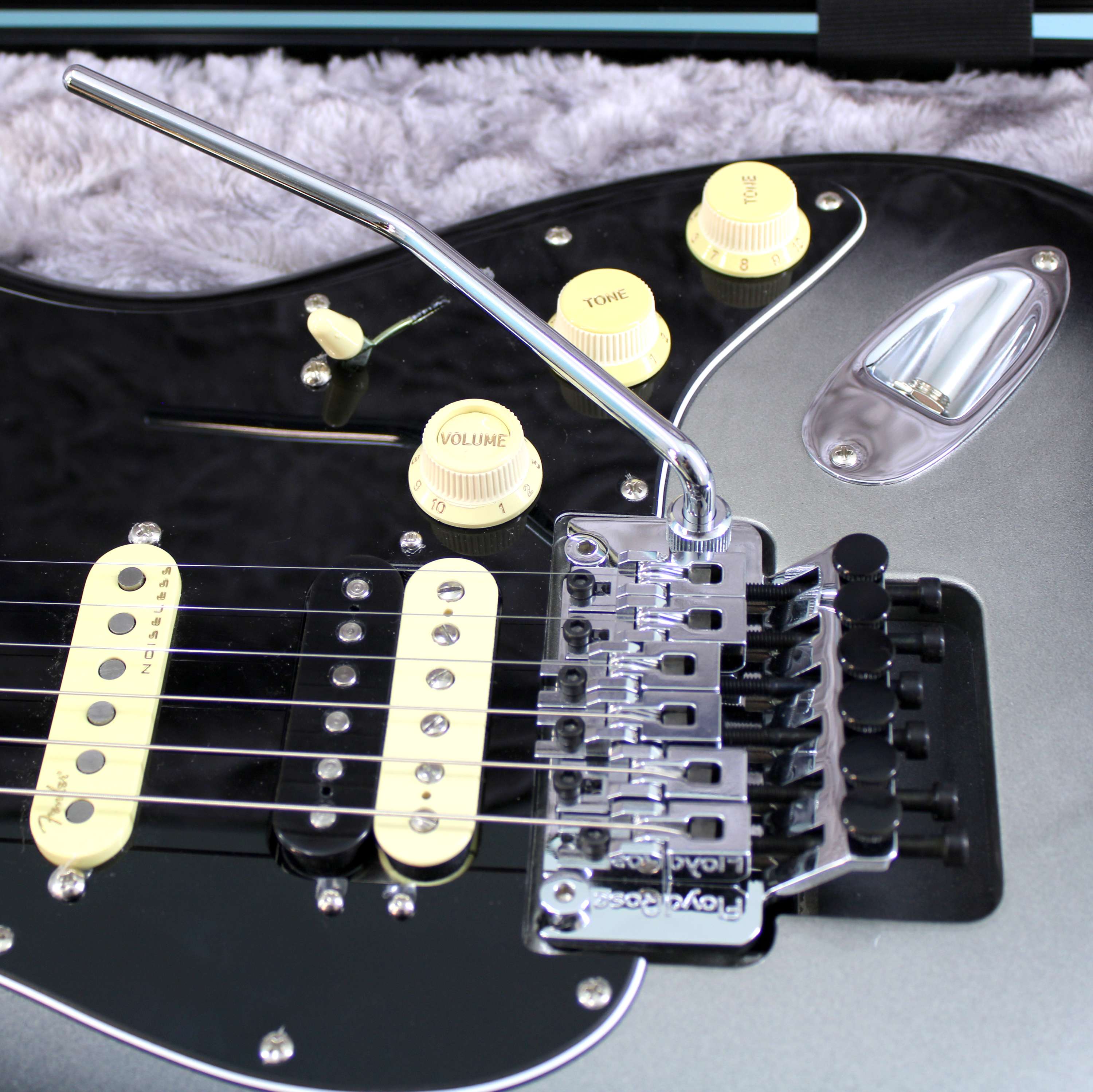 Guitarra eléctrica Fender American Ultra Luxe Stratocaster Floyd Rose HSS - Silverburst - SEMINUEVO foto 4