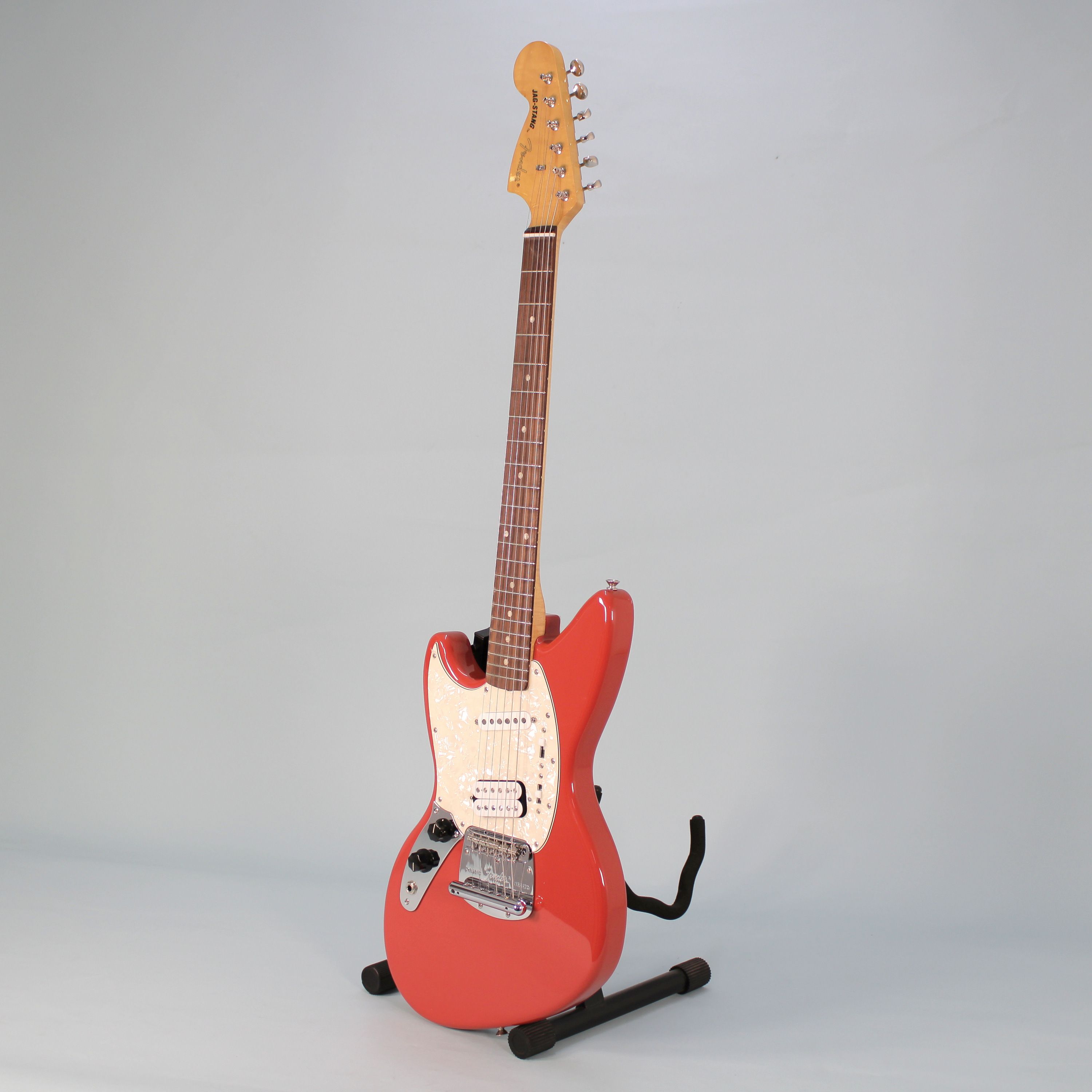 Guitarra eléctrica Zurda Fender Kurt Cobain Jag Stang - Fiesta Red SEMINUEVO foto 2