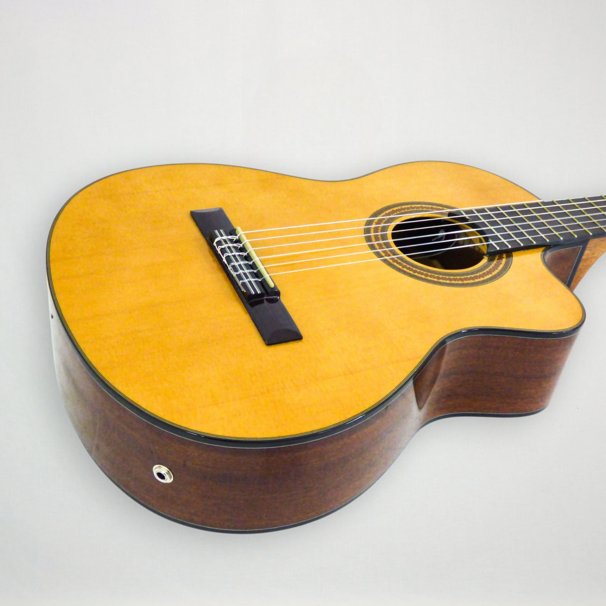 Guitarra electroacústica Ibanez GA6CE - color amber high gloss (AM) OPENBOX foto 5