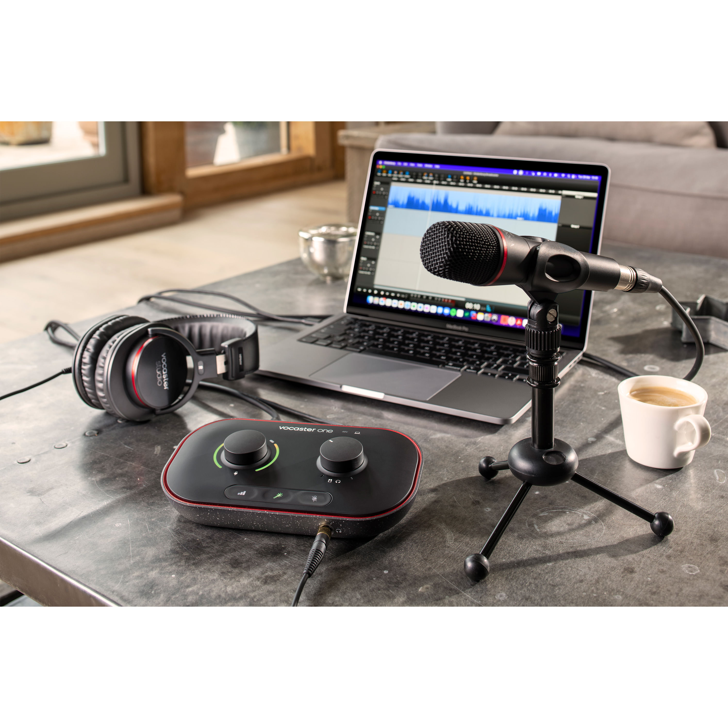 Interfaz de audio Focusrite Vocaster One Studio USB - Podcasts foto 3