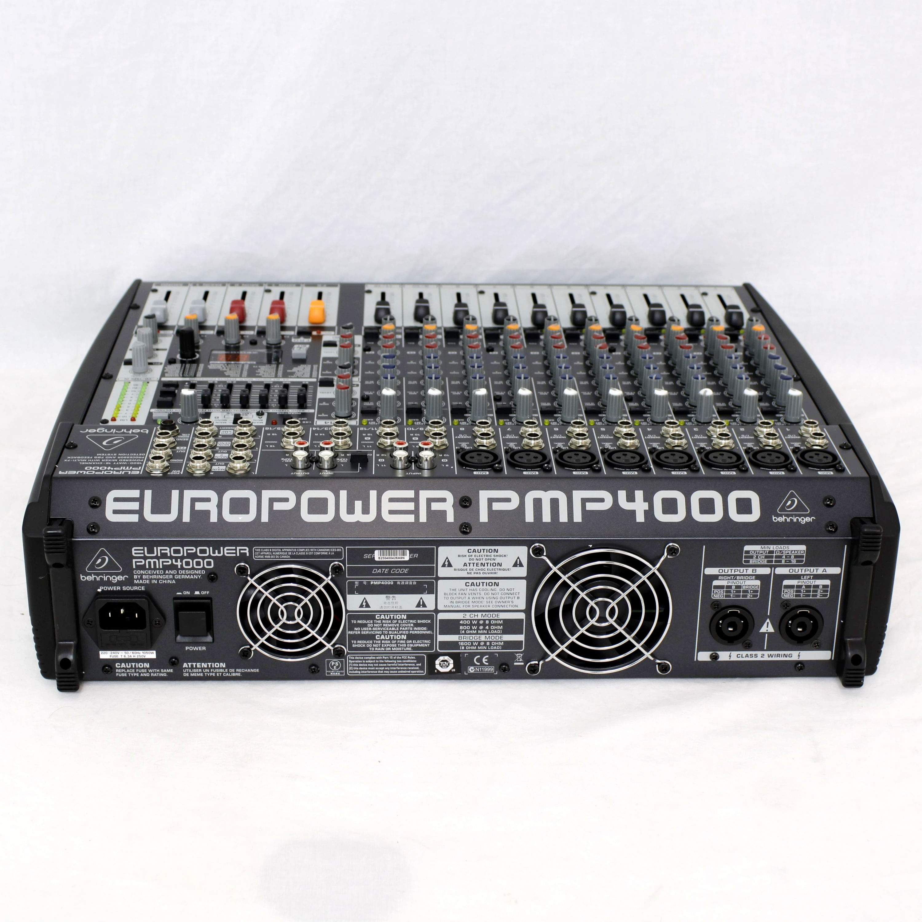 Mixer con power Behringer PMP4000 de 1600W OPENBOX foto 4