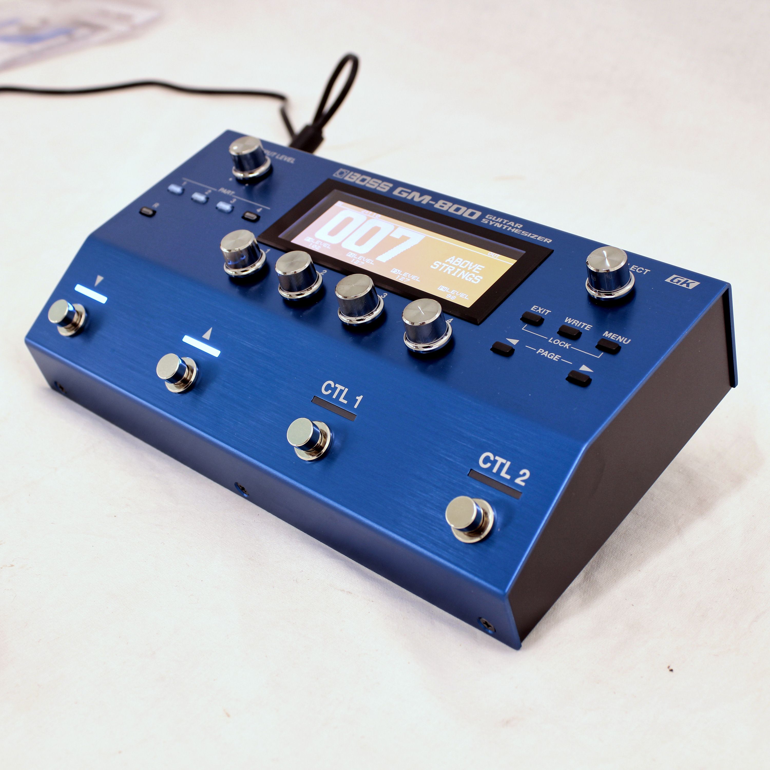 Pedal Sintetizador De Guitarra Boss GM-800 OPENBOX