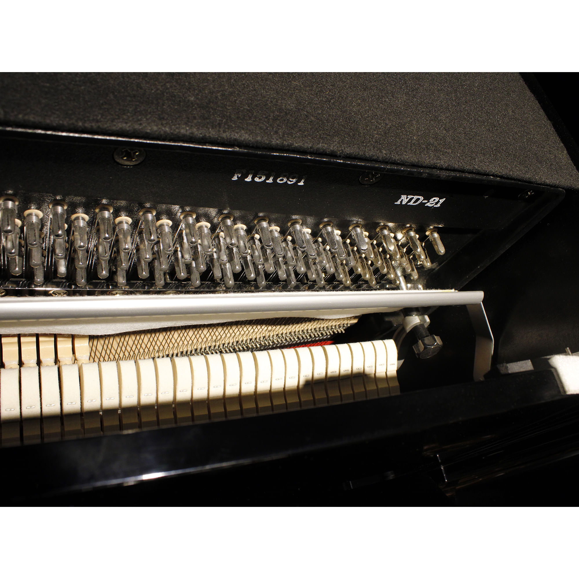 Piano vertical Kawai ND-21 - color ebony polish - incluye sillín foto 5